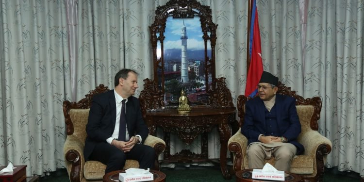 सभामुख र फ्रान्सेली राजदूतबीच भेटवार्ता
