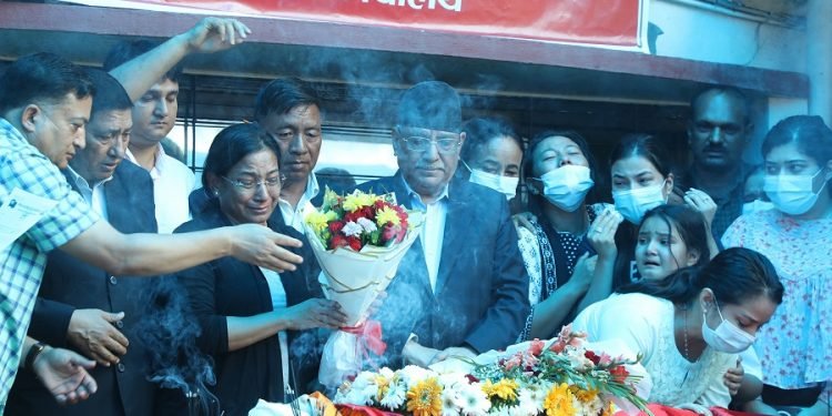 पुष्पकमल दाहाललाई ‘प्रचण्ड’ बनाउने सीताको महाप्रस्थान