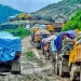 बन्चरे डाँडामा फोहोर फाल्न स्थानीयको अवरोध