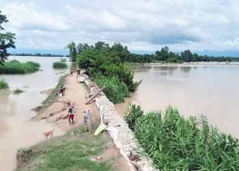 बर्खा लागेपछि भजनीका नागरिक बाढीको त्रासमा