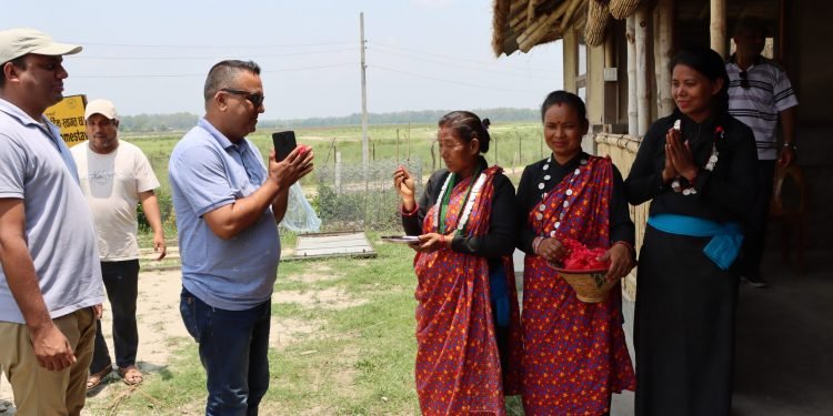 घरबासले बदलिँदै बोटे समुदायको जीवनशैली