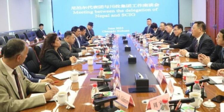 लगानी बढाउन चिनियाँ लगानीकर्तालाई उपप्रधानमन्त्री श्रेष्ठको आग्रह