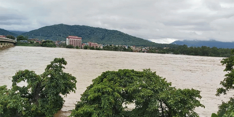 चितवनमा मात्रै ४६ हजार पाँच सय ७० घरधुरी बाढीपहिरोबाट प्रभावित अुनमान