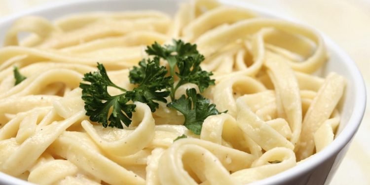 मुखैमा झुण्डिरहने ‘कोकोनट’ पास्ता कसरी बनाउने ?