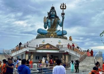 नयाँ पर्यटकीय गन्तव्य पुम्दीकोटको विशाल मूर्ति