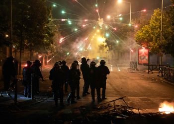 फ्रान्सको दङ्गामा पक्राउ पर्नेको सङ्ख्या ७१९ पुग्यो