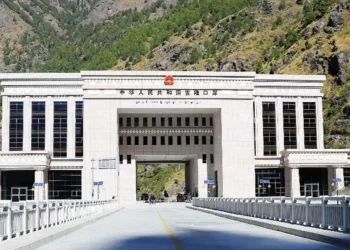 केरुङ प्रवेशको परिचयपत्र सहज गराउन व्यवसायीको आग्रह