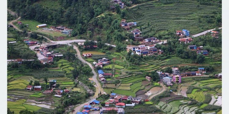 कंक्रिटका घरले भरिन थाल्यो खहरे गाउँ