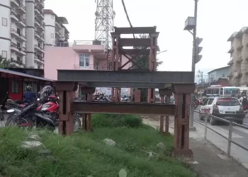 मित्रपार्कको आकाशेपुल वर्षौंदेखि अलपत्र
