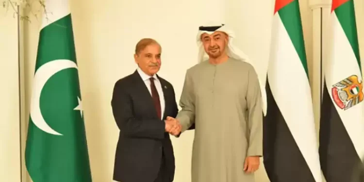 नगद सङ्कटमा परेको पाकिस्तानलाई साउदीबाट दुई अर्ब डलर सहयोग