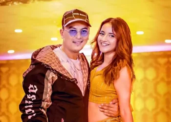 मनोरञ्जनः पलसँग इभाको रोमान्स