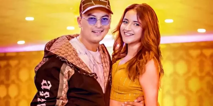 मनोरञ्जनः पलसँग इभाको रोमान्स