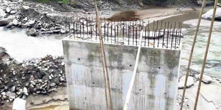 ठेक्का लगाएको ९ वर्षसम्म पनि बनेन मोटरेवल पुल