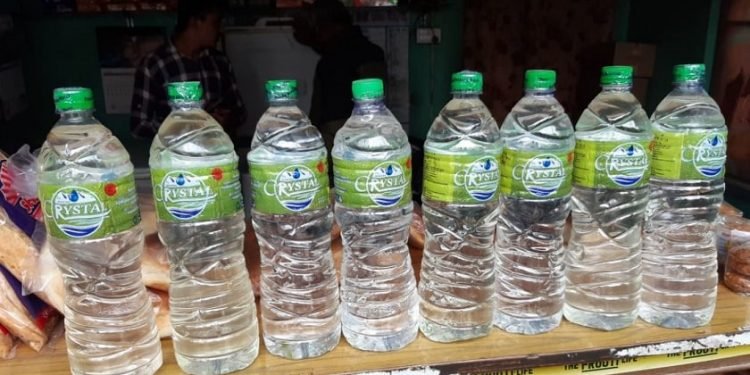 ११ महिनामा आधा अर्बको पानी निर्यात