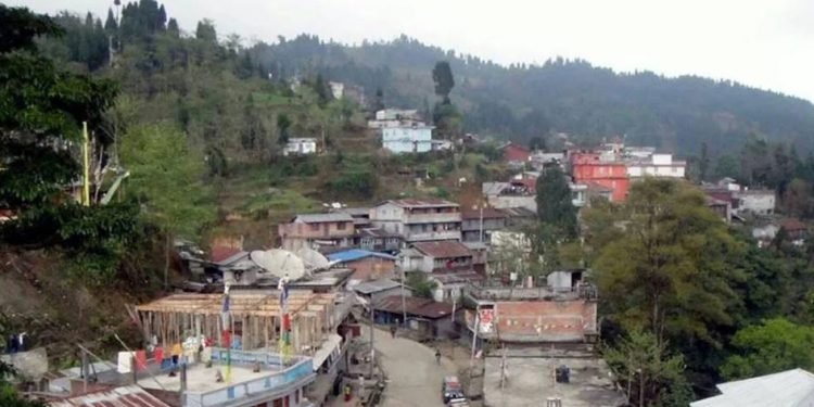 नाका शील भएपछि पशुपतिनगर बजार सुनसान