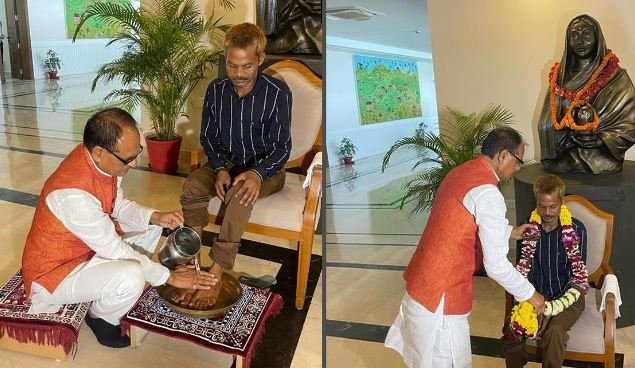 युवामाथि पिसाब प्रकरणः मध्यप्रदेशका मुख्यमन्त्री पीडितको खुट्टा धोएर मागे माफि