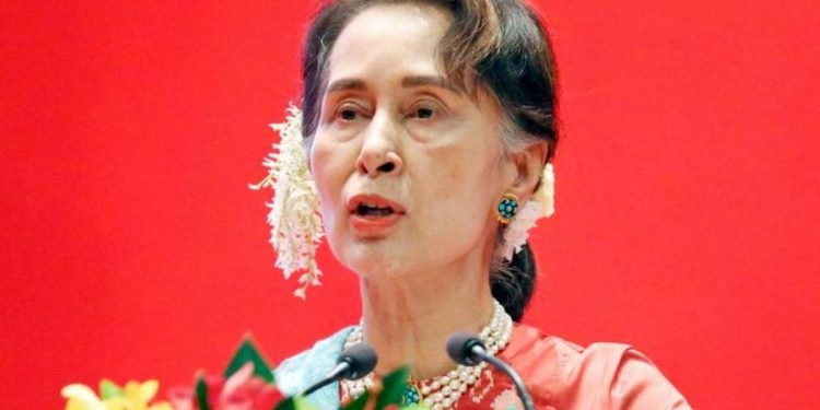 म्यान्मारकी नेतृ सुचीलाई नजरबन्दमा पठाइयो