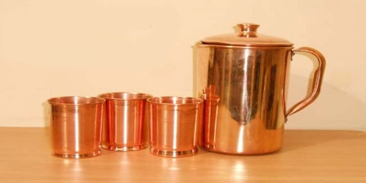 तामाको भाँडामा राखिएको पानी पिउँदा हुने फाइदा