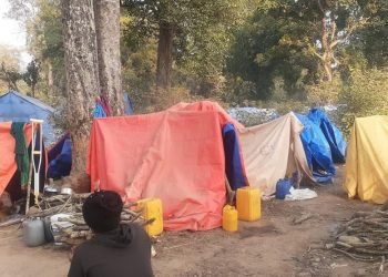 पहिरोपीडित दुई वर्षदेखि त्रिपालमुनि बास बस्न बाध्य