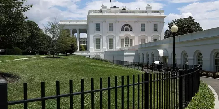 ह्वाइट हाउसमा भेटियो कोकिन !