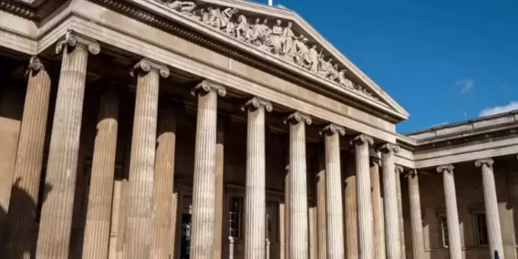 बेलायतको प्रसिद्ध संग्रालयबाट करोडौं मुल्यवान पुरातत्व वस्तु चोरी