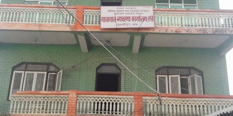 चालकको स्वास्थ्य परीक्षण यातायात कार्यालयबाट सुरु