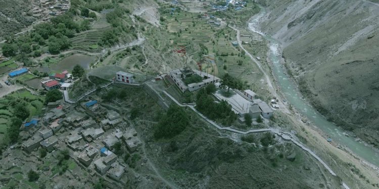 डोल्पाको प्रशिद्ध शक्तिपिठ त्रिपुरासुन्दरीका १६ वटा सिँडीमा तोडफोड