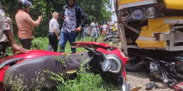 आठ सवारी साधन एकै ठाउँमा ठोक्किएः २० जना घाइते, सात गम्भीर