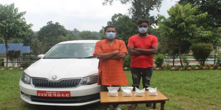 २० किलो चाँदीसहित दुई जना पक्राउ