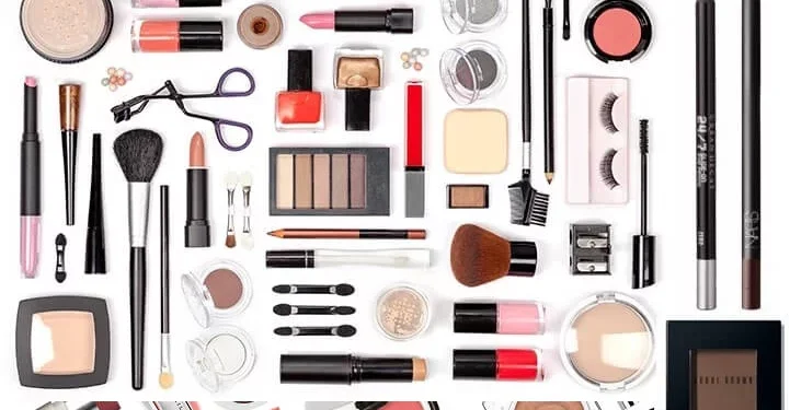 ‘मेकअप’ का सामग्री आयातमा बिदेसिन्छ करोडौं रकम