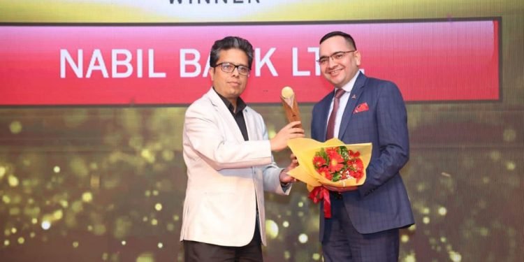 नबिल बैंक ‘सेल्स एक्सिलेन्स अवार्ड २०२३’ बाट सम्मानित