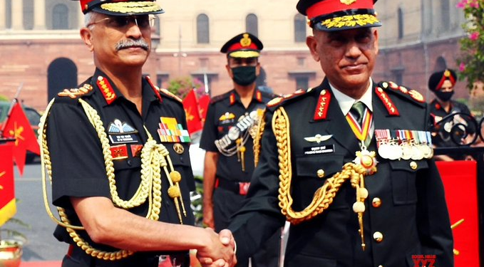 प्रधानसेनापति शर्मा भारत भ्रमणमा जाँदै