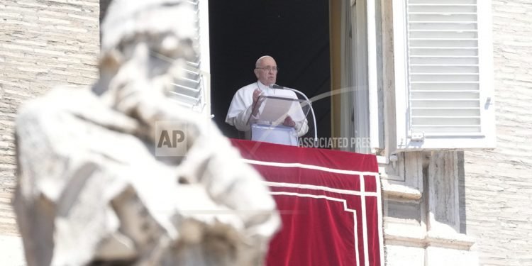 आप्रवासीको मृत्यु ‘छिपाउन नसकिने मानवीय चोट’ होः पोप