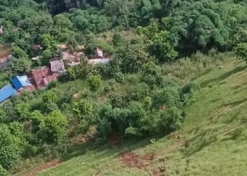 गाउँमाथि राते पहरो, त्रासमा छाप्राकवासी