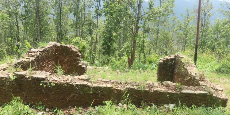 चुँदीरम्घामा भानुभक्तकालीन घर बनाइँदै