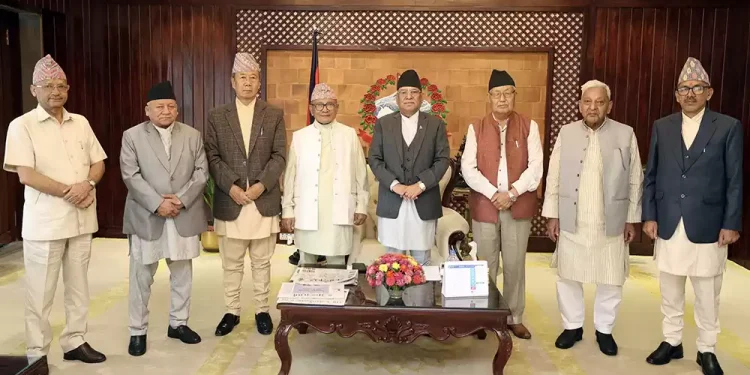 प्रधानमन्त्री प्रचण्डसँग सात प्रदेशका प्रमुखहरुसँग भेटवार्ता