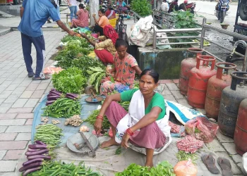 फुटपाथ व्यापारमा रोकपछि ८९ प्रतिशत सडक व्यापारी ऋण लिएर गुजारा गर्दै