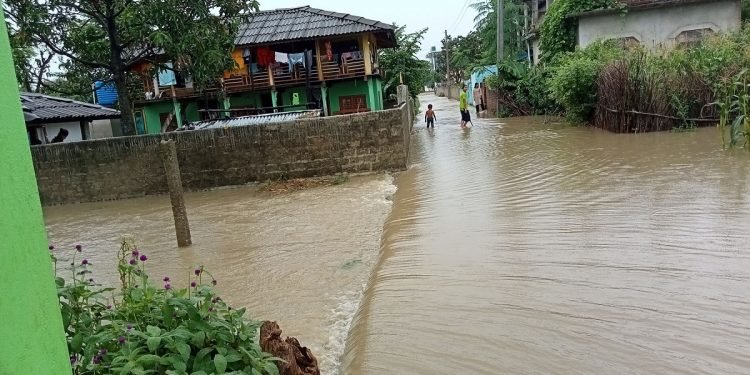 सप्तरीमा २५ घर डुबानमा, चार घरमा क्षति