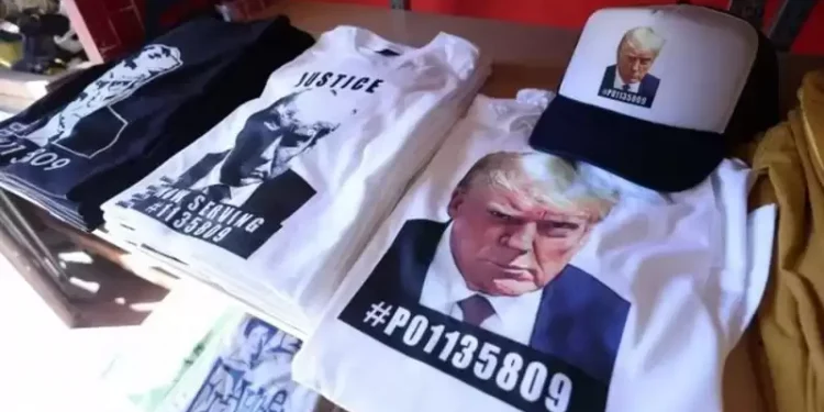 ट्रम्पको ‘मगसट’ बिक्री गरेर उठाइयो ७.१ मिलियन डलर