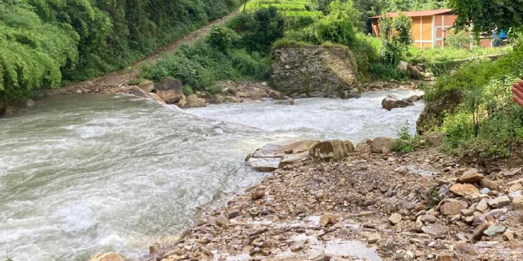 ताराखोलामा पक्की पुल अभाव