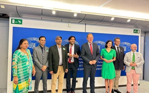 पाकिस्तानका क्रिश्चियन प्रतिनिधिमण्डलद्वारा पाकिस्तानको ‘धार्मिक उत्पीडन’ विषयमा  ईयू सांसदसँग छलफल