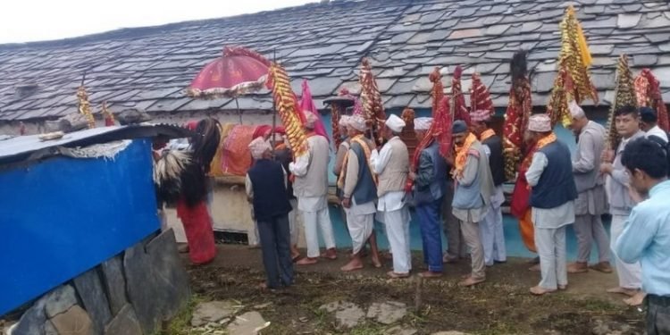 निङ्गलाशैनी भगवती मन्दिरमा शुरु भयो चार दिने मेला