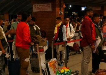 त्रिभुवन अन्तर्राष्ट्रिय विमानस्थलमा विदेशीनेको अत्यास लाग्दो भिड !