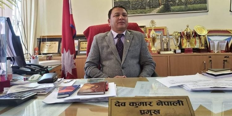 इन्टरपोलमार्फत फरार नगरप्रमुखको खोजी हुँदै