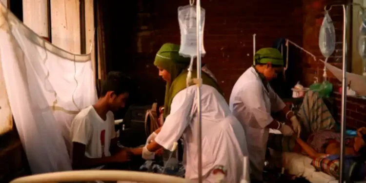 बङ्गलादेशमा डेङ्गुका कारण मृत्यु हुनेको सङ्ख्या ९ सयभन्दा बढी पुग्यो