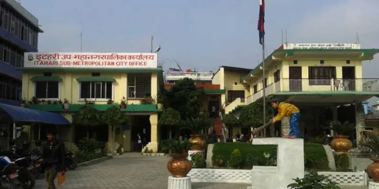 इटहरीको मुख्य राजमार्ग क्षेत्रमा तीन पाङ्ग्रे इ–रिक्सा चलाउन निषेध
