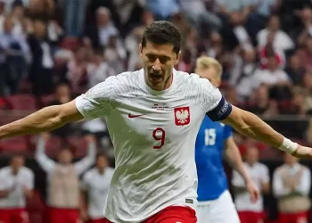 लेवानडोस्कीको दुई गोलमा पोल्याण्ड विजयी