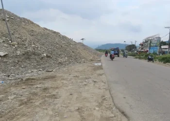 पुल्चोक– गोन्द्राङ छ लेन सडकको काम प्रभावित