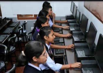 डेल्टिन नेपालद्वारा कम्प्युटर ल्याब हस्तान्तरण