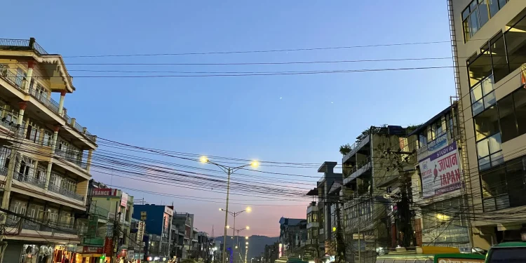 साढे ११ हजार स्मार्ट सडक बत्ती जडान
